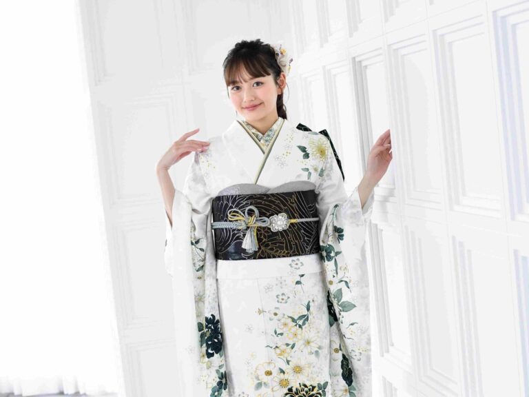 京都　宇治　大阪　茨木　振袖　白　前撮り　成人式　花十色